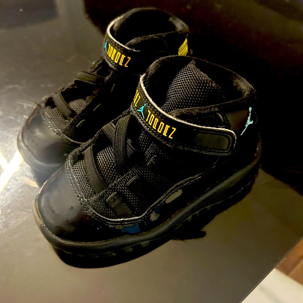 Jordan 8 C Gamma 11